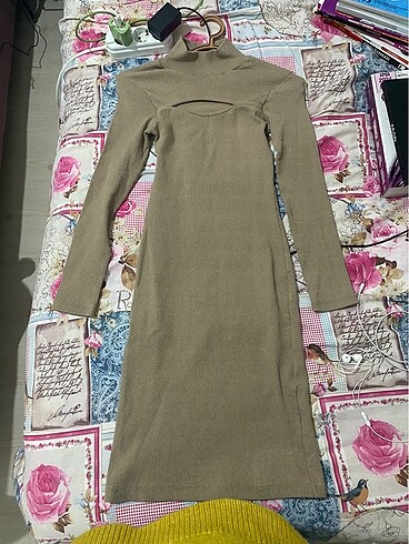Pencere detaylı elbise