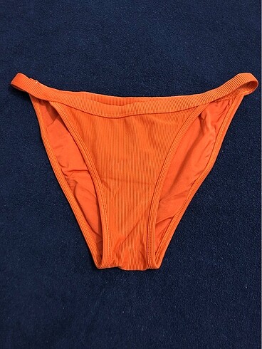 38 Beden turuncu Renk Bikini takımı