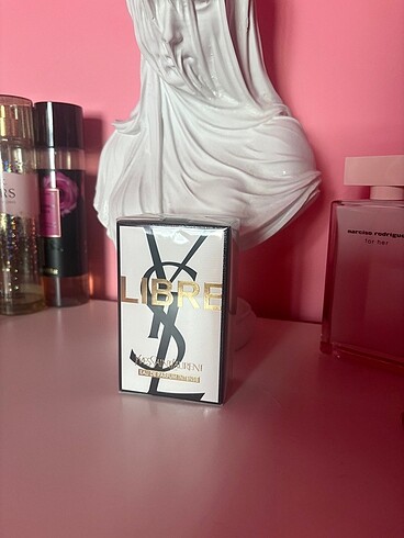 Yves Saint Laurent Libre Intense 30ml EDP - Görsel 5
