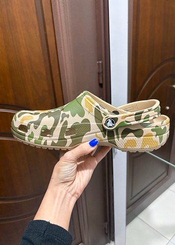 Crocs Classic Printed Camo Erkek Terlik 43-44 Numara - Görsel 4
