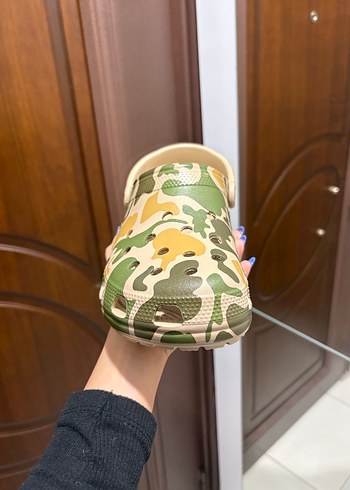 Crocs Classic Printed Camo Erkek Terlik 43-44 Numara - Görsel 2