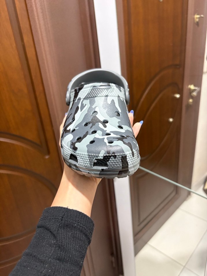 Crocs Classic Printed Camo Kadin Terlik 37-38 Numara - Görsel 2