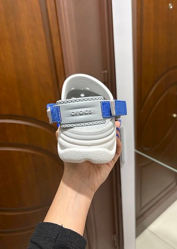 Crocs Duet Max Unisex Çocuk Terlik 28-29 Numara - Görsel 3