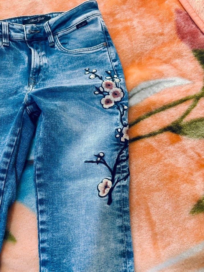 Çiçek İşlemeli Mavi Denim Jean — görsel 4/7