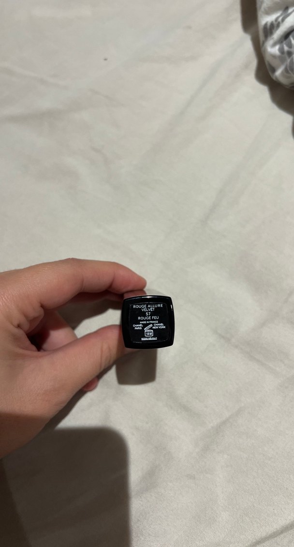 Chanel Ruj rouge allure velvet 57 - Görsel 2