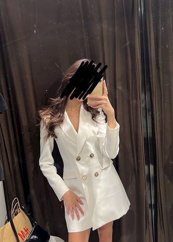 Zara Gold Düğmeli Beyaz Blazer Ceket - Görsel 3
