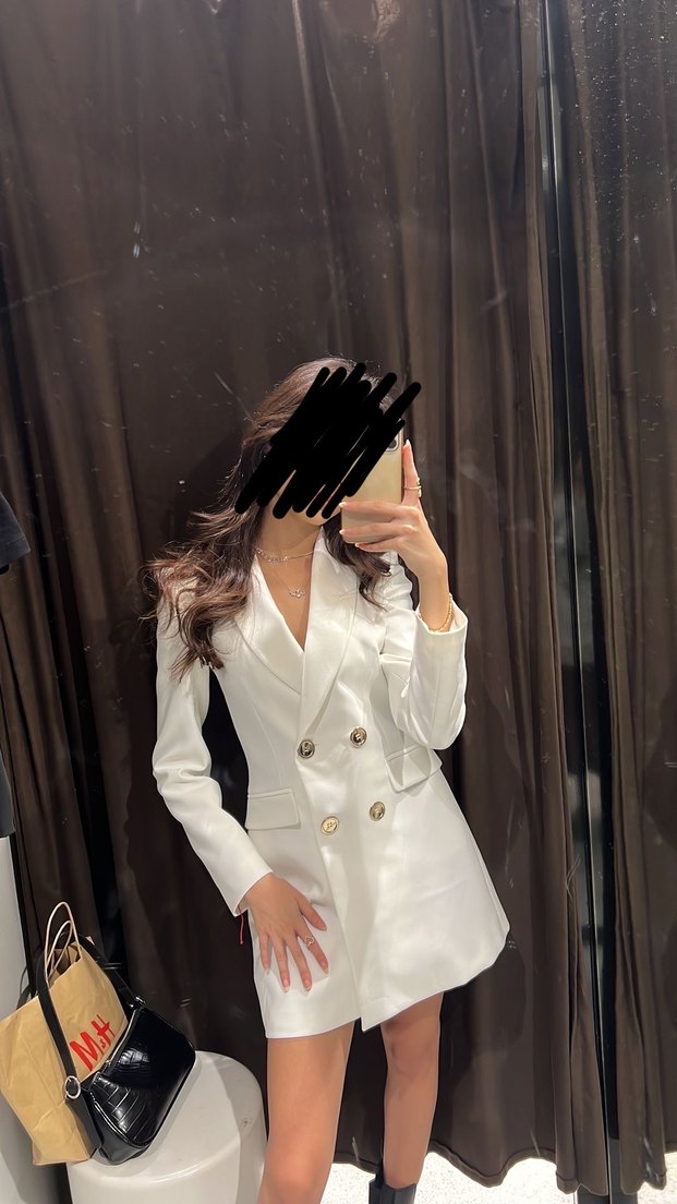 Zara Gold Düğmeli Beyaz Blazer Ceket - Görsel 3