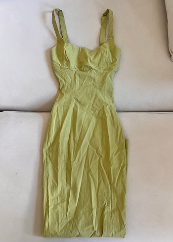 Yeşil bershka elbise