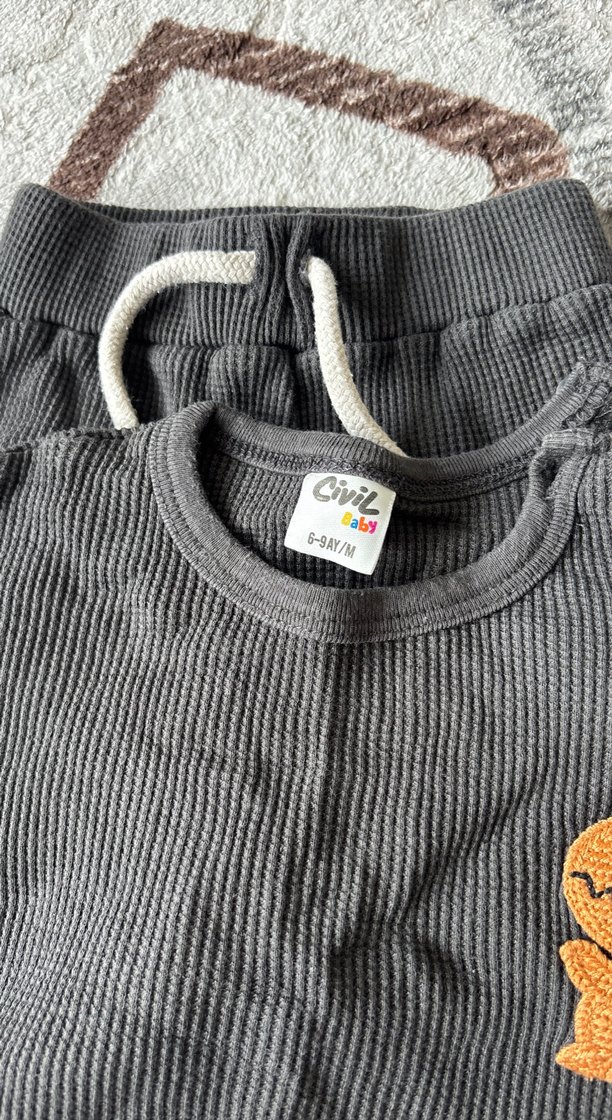 Nakışlı Örme Erkek Bebek Kısa Kollu Takım - Görsel 2