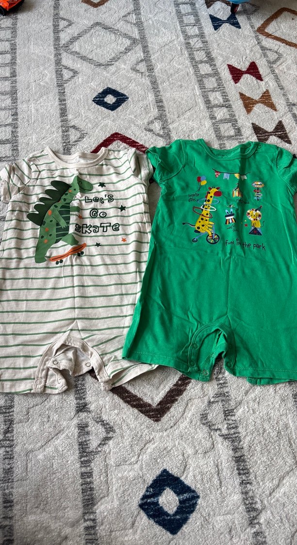 Erkek Bebek Renkli Kısa Kollu Tulum - Görsel 2