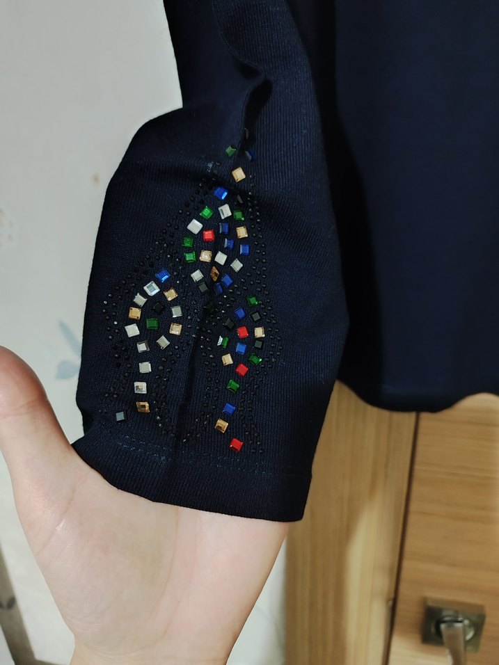 Lacivert Payetli  Bluz - Görsel 5