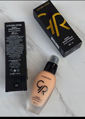 Golden Rose Satin Smoothing Sıvı Fondöten SPF 15 - Görsel 2