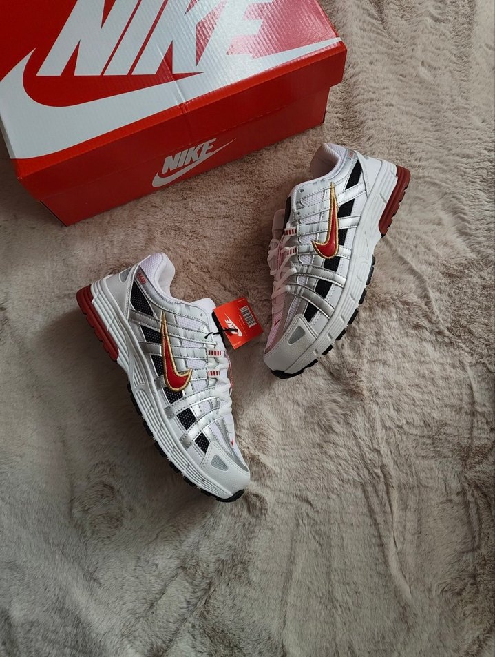 Nike Retro Sneaker: Şıklık ve Konfor Bir Arada — görsel 5/8