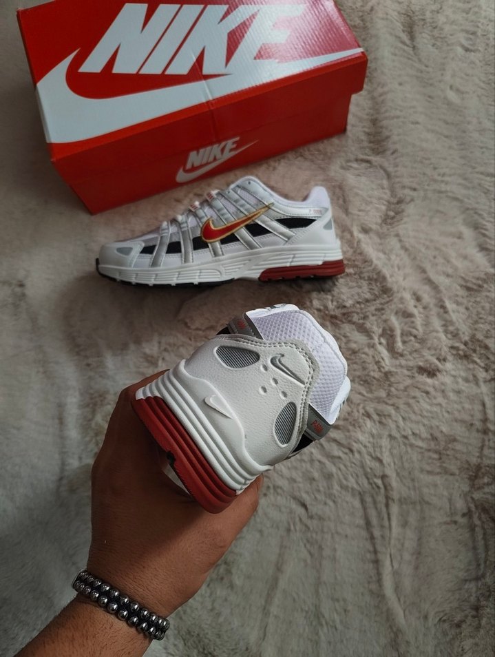 Nike Retro Sneaker: Şıklık ve Konfor Bir Arada — görsel 6/8