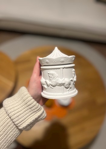 Beyaz Atlı takı kutusu - Görsel 2