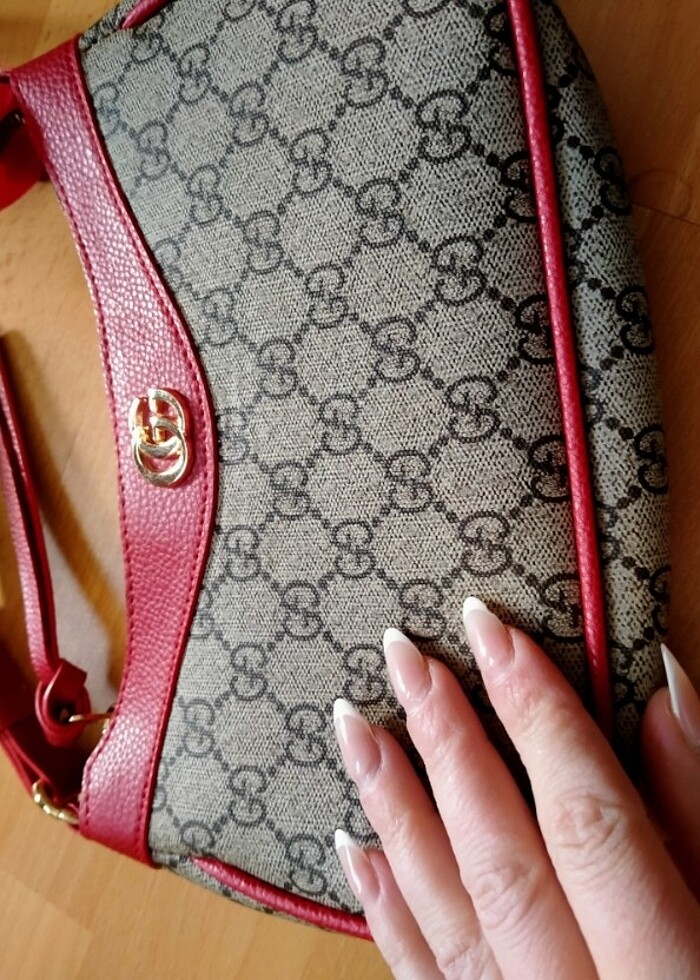 Kol çantası Gucci - Görsel 2