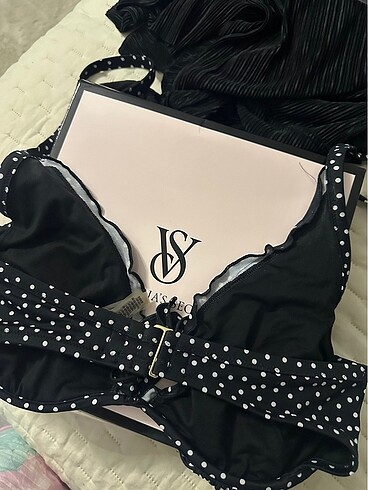 xl Beden Victoria secret bikini üstü