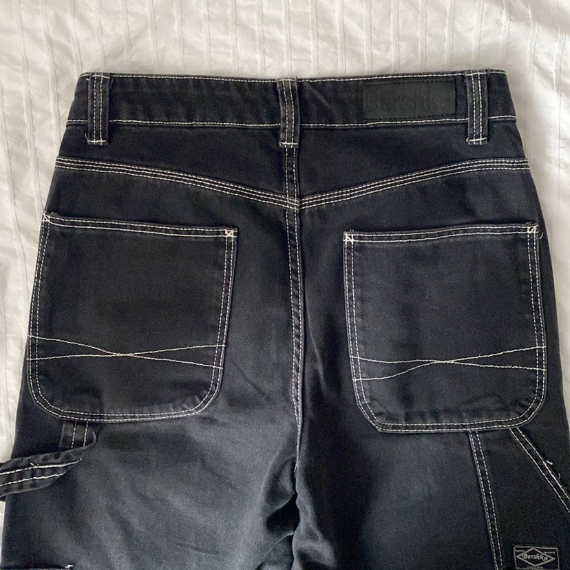 Bershka Siyah Düz Kesim Kadın Jean - Görsel 4