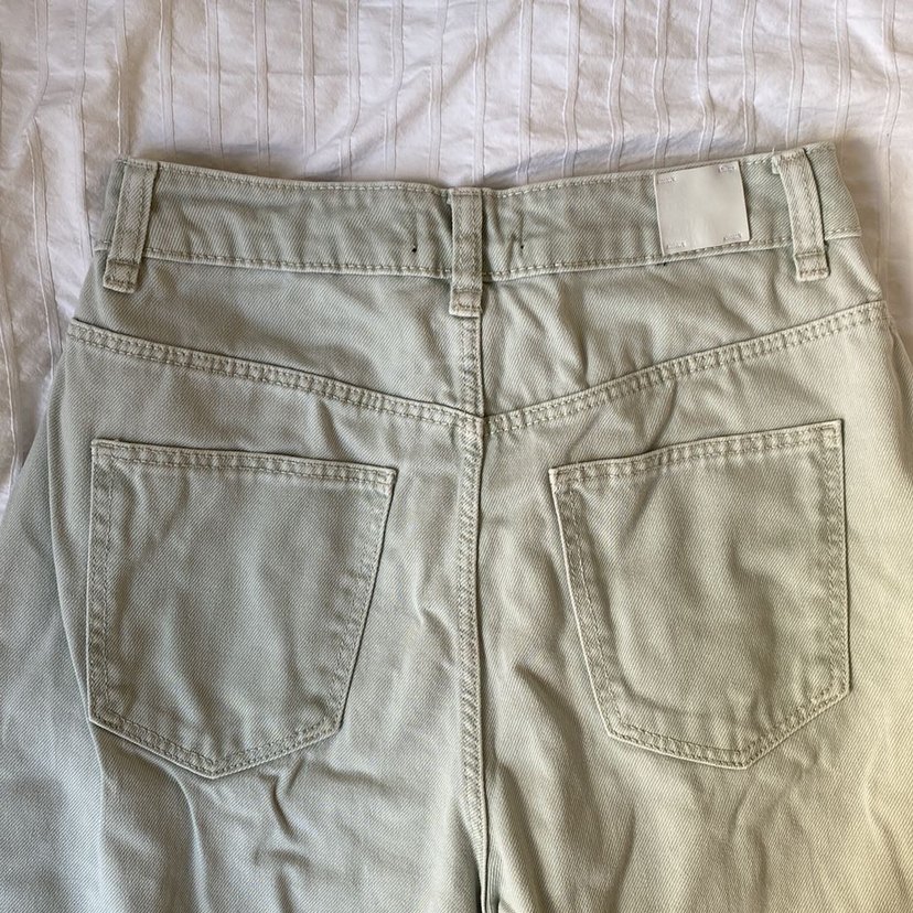 Düğmeli Bej Keten Kadın Pantolon - Görsel 3