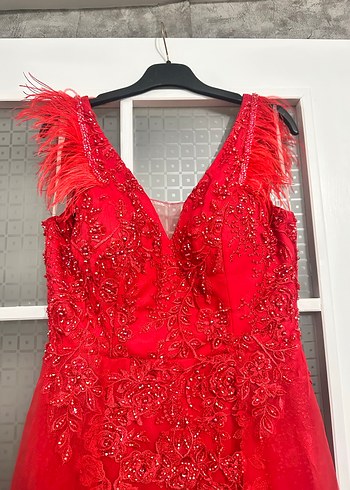 Kırmızı Dantel Uzun Abiye - Görsel 3