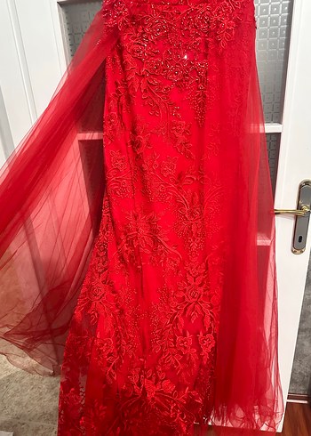 Kırmızı Dantel Uzun Abiye - Görsel 4