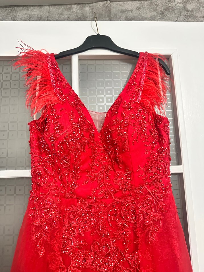 Kırmızı Dantel Uzun Abiye - Görsel 3