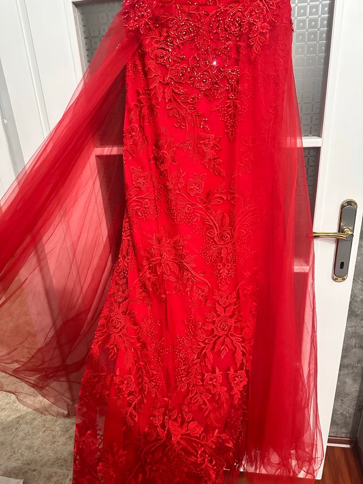 Kırmızı Dantel Uzun Abiye - Görsel 4