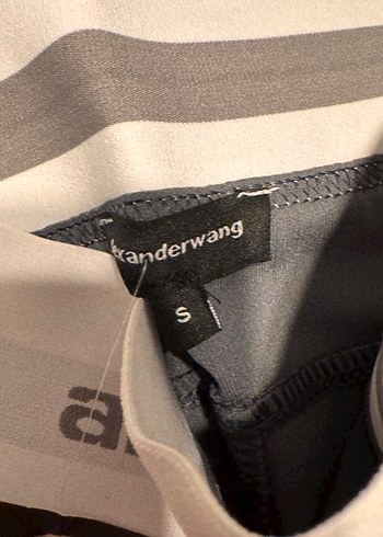 Alexander Wang Gri Kısa Tayt ve Spor Sütyeni - Görsel 3