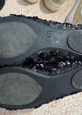 Siyah Nakışlı Kadın Dolgu Topuklu Babet - Görsel 3