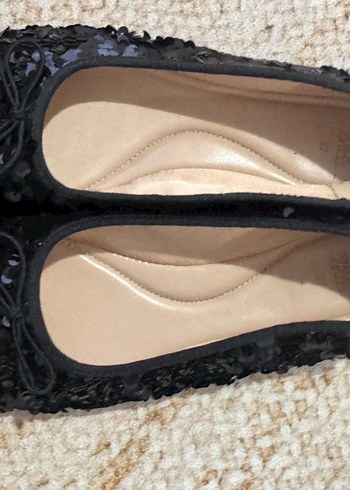 Siyah Nakışlı Kadın Dolgu Topuklu Babet - Görsel 2