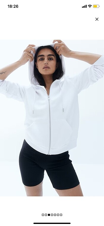 Sweatshirt