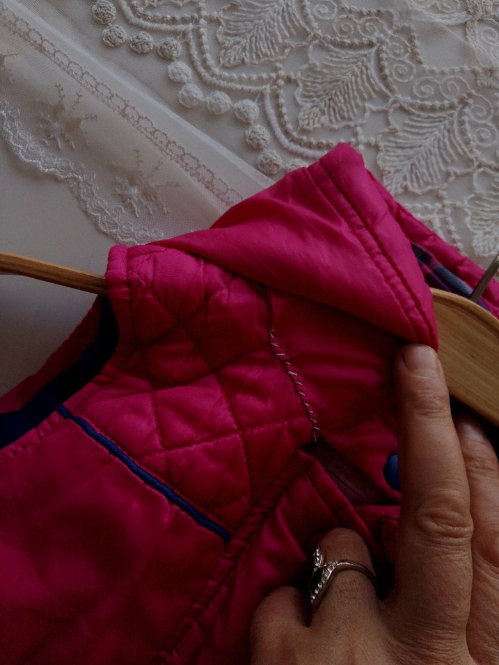 Kız Çocuk Pembe Düğmeli Yelek - Görsel 2