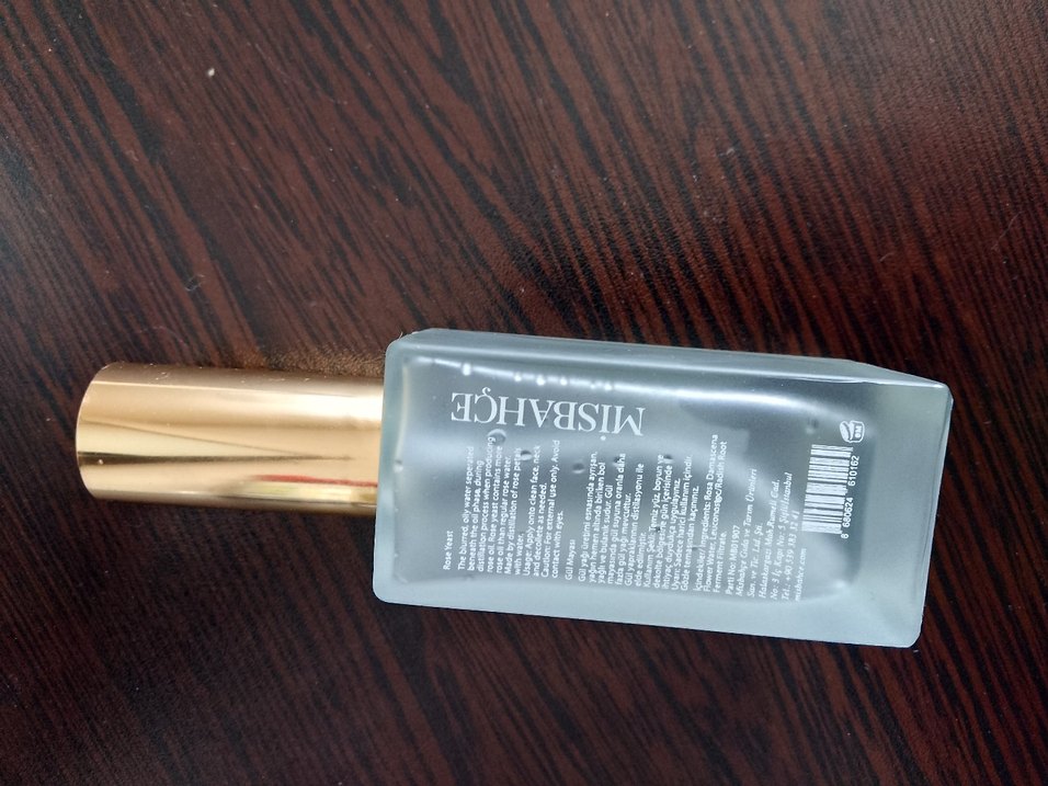 Minimalist Erkek Parfümü Bej Şişede - Görsel 2