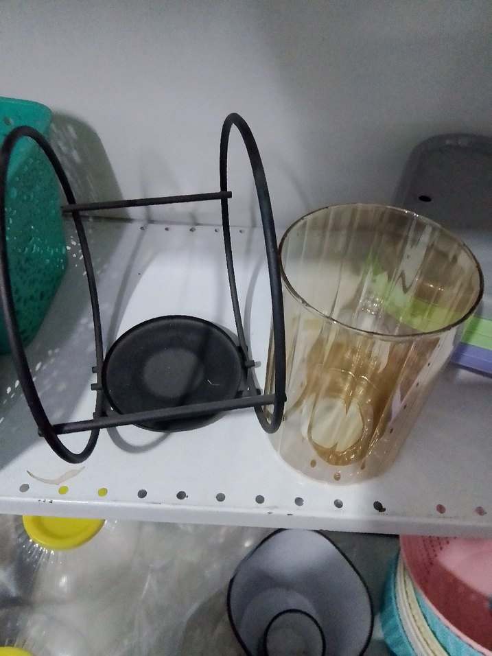 Bej Cam ve Gri Metal Mumluk - Görsel 3