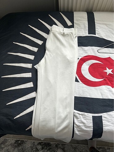 Beyaz pantolon