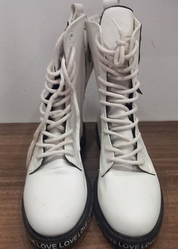 Beyaz Bağcıklı Yüksek Topuklu Street Style Bot - Görsel 3