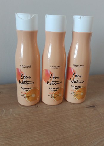 Oriflame Love Nature Işıltı Toneri
