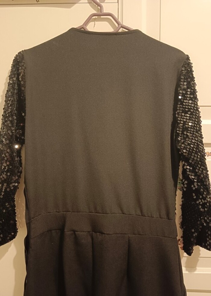 Şık siyah tulum - Görsel 2