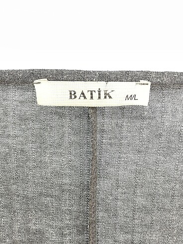 m Beden gri Renk Batik Bluz %70 İndirimli.