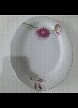 Porselen servis tabağı