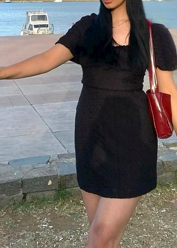 Koton Siyah Fırfırlı Kısa Kollu Midi Elbise