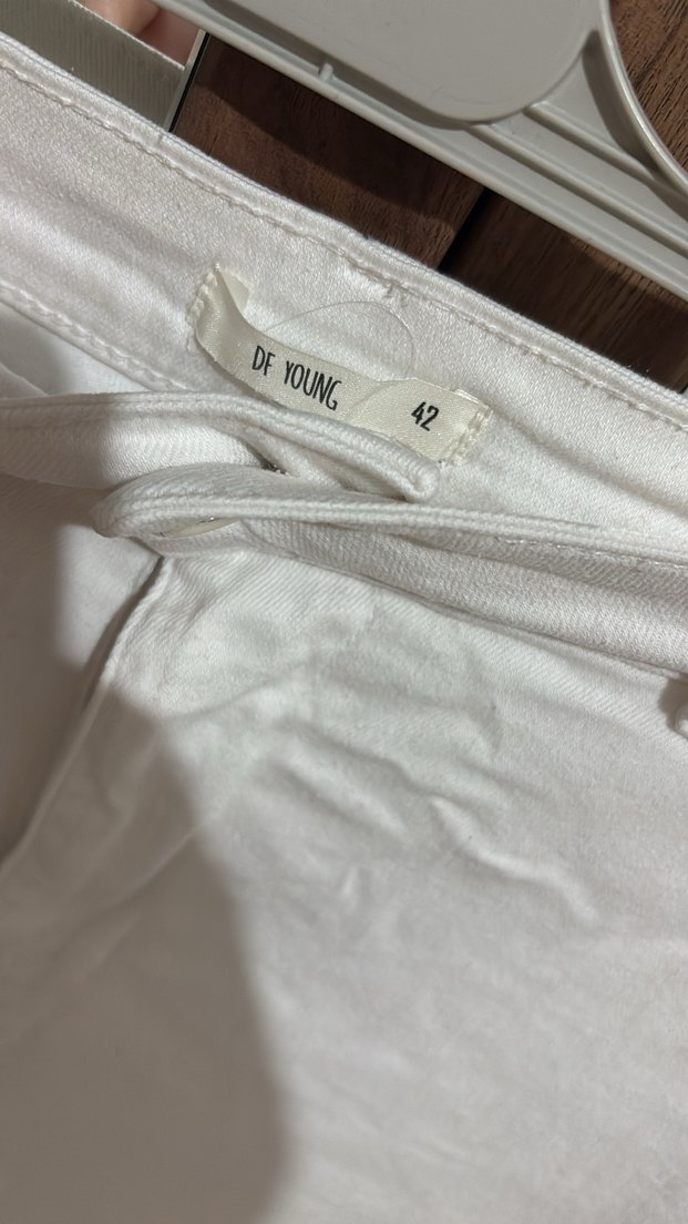 Kadın Beyaz Midi Boy Rahat Kesim Kot Pantolon - Görsel 2