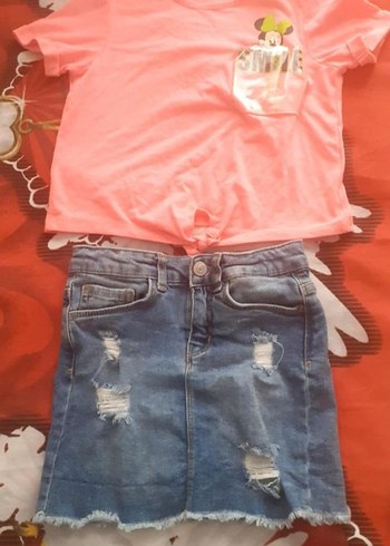 Kemer Detaylı Pembe Yırtık Denim Etek