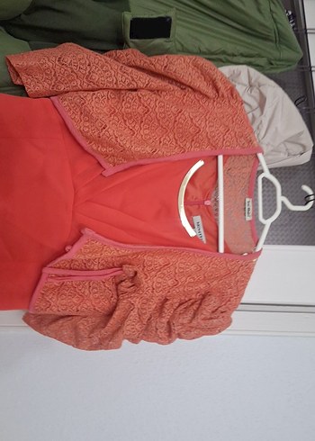 Kırmızı V Yaka Drapeli Hamile Elbisesi - Görsel 6