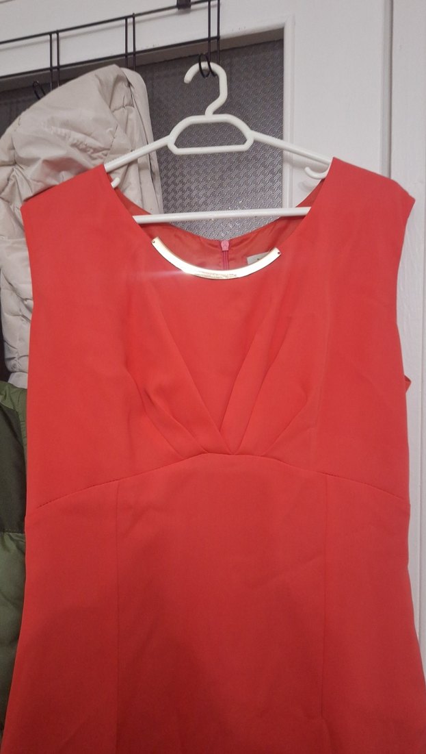 Kırmızı V Yaka Drapeli Hamile Elbisesi - Görsel 2