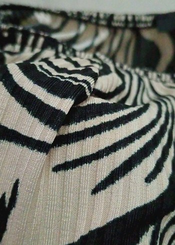 Zebra Desenli Fırfırlı Mini crop - Görsel 3