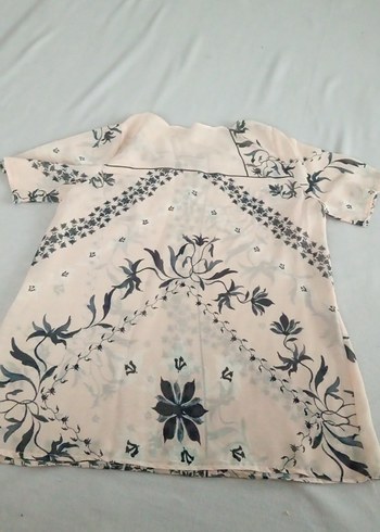 Desenli Kısa Kollu şifon Bluz - Görsel 5