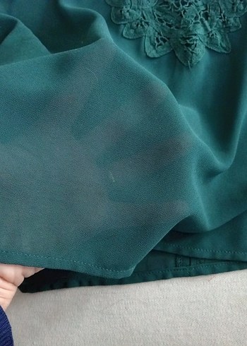 Düğmeli Koyu Yeşil Kadın Bluz - Görsel 3