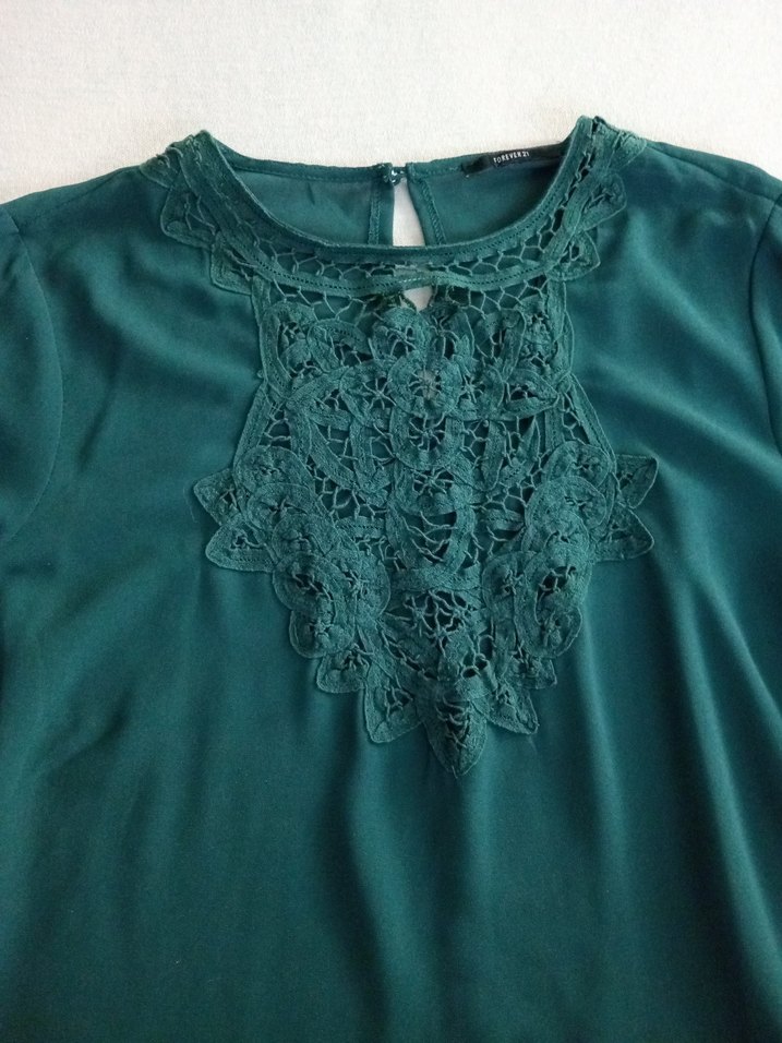 Düğmeli Koyu Yeşil Kadın Bluz - Görsel 4