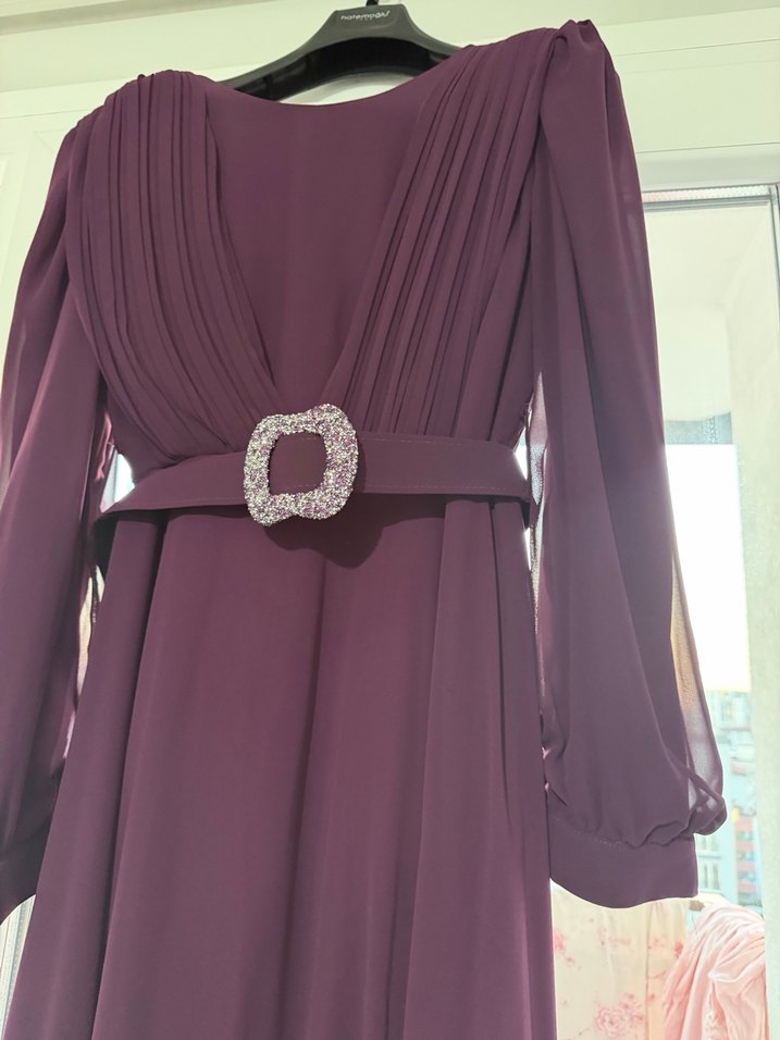 Kemer Detaylı Uzun Mor Kadın Tesettür Abiye Elbise - Görsel 3